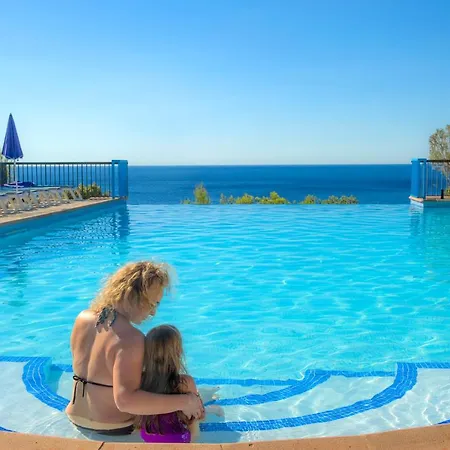 Goelia Le Domaine De La Pinede Resort