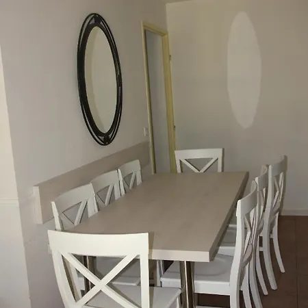Goelia Le Domaine De La Pinede 3* 르 라방두